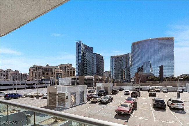Building Photo - 4525 Dean Martin Dr