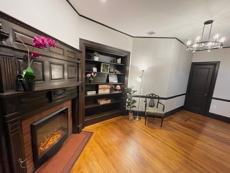 Building Photo - 103 Thurston St