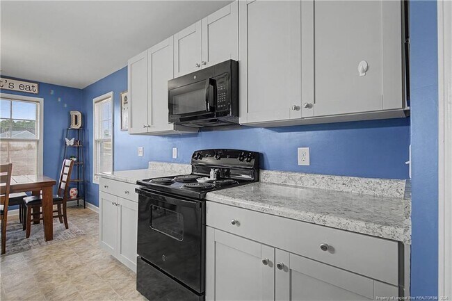 Building Photo - 21 Terrier Ct