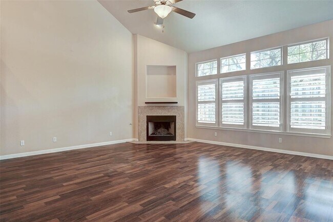 Building Photo - 10300 Morado Cove
