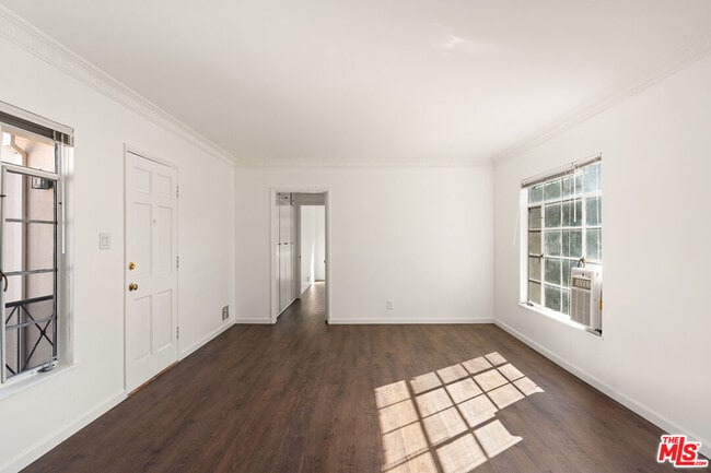Building Photo - 9220 Beverly Blvd