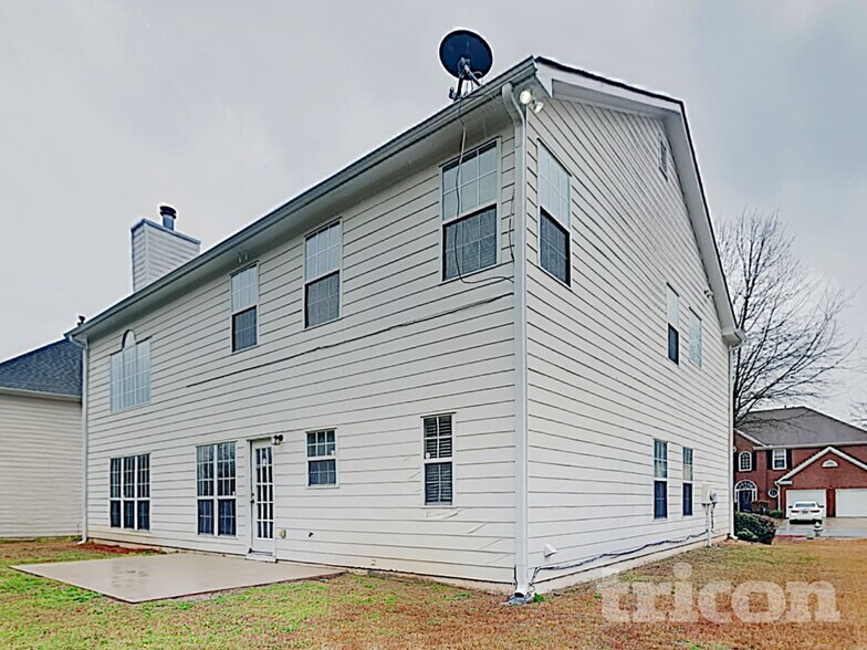 Building Photo - 7568 Cole Ln