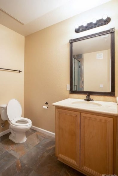 2nd bath - 15475 Andrews Dr