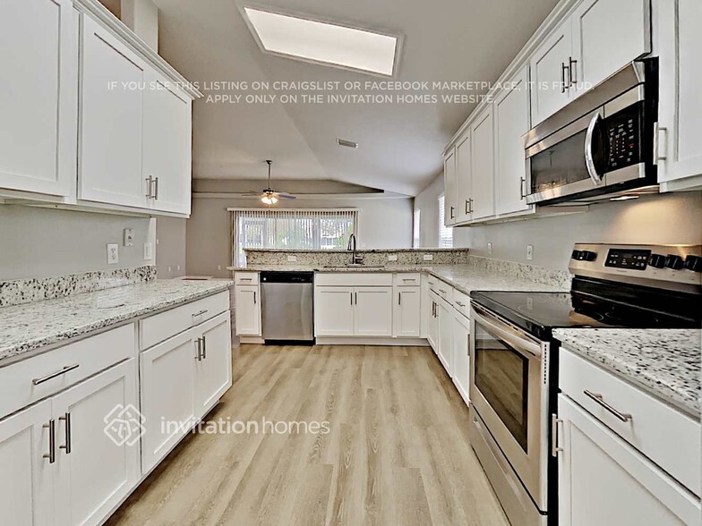 Building Photo - 3967 Montesino Dr