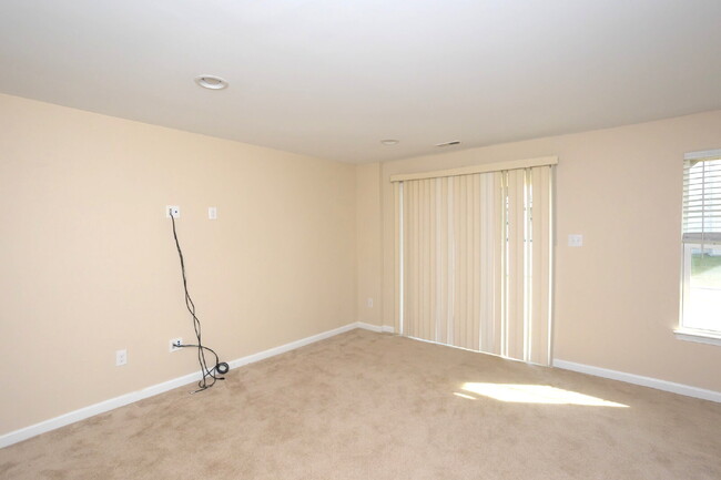 Building Photo - Exceptional 3-bedroom, 2.5-bathroom townhouse in the sought after community of The Villages at Cr...