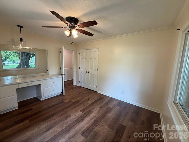 Building Photo - 1130 Turnersburg Hwy
