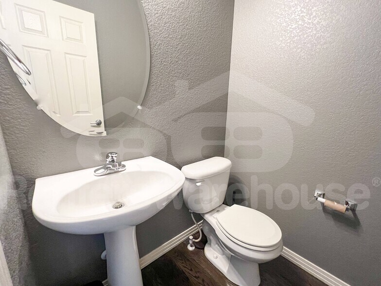 Building Photo - 9381 Ashbury Cir