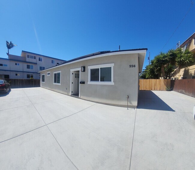 Building Photo - 556-556 Foothill Blvd