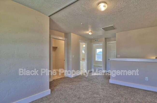 Building Photo - 9773 W Bigwood Dr.