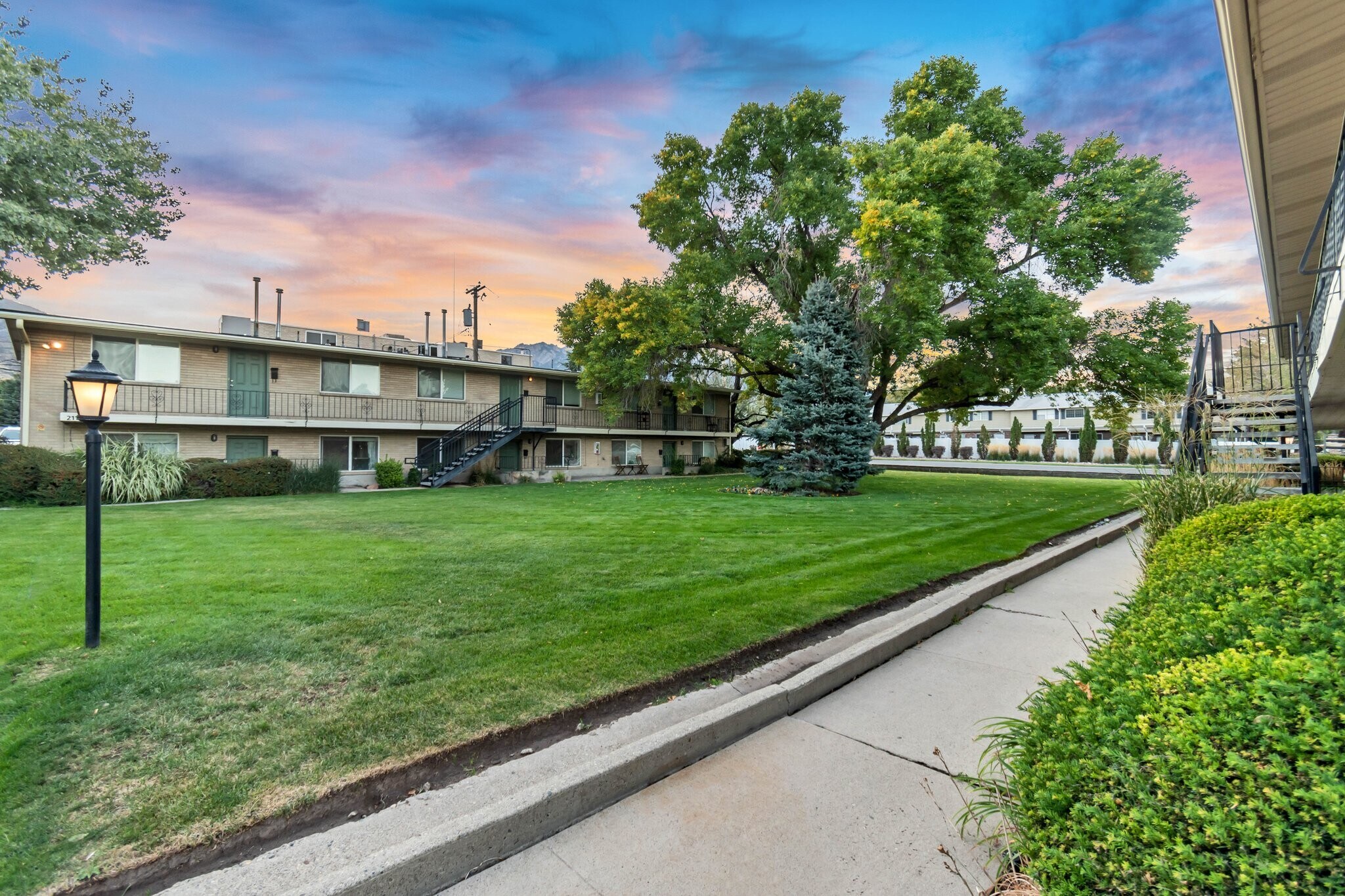 Building Photo - 2105 E 3300 S