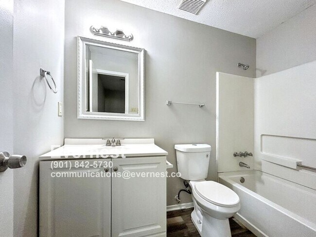 Building Photo - 6123 Kensington Cir