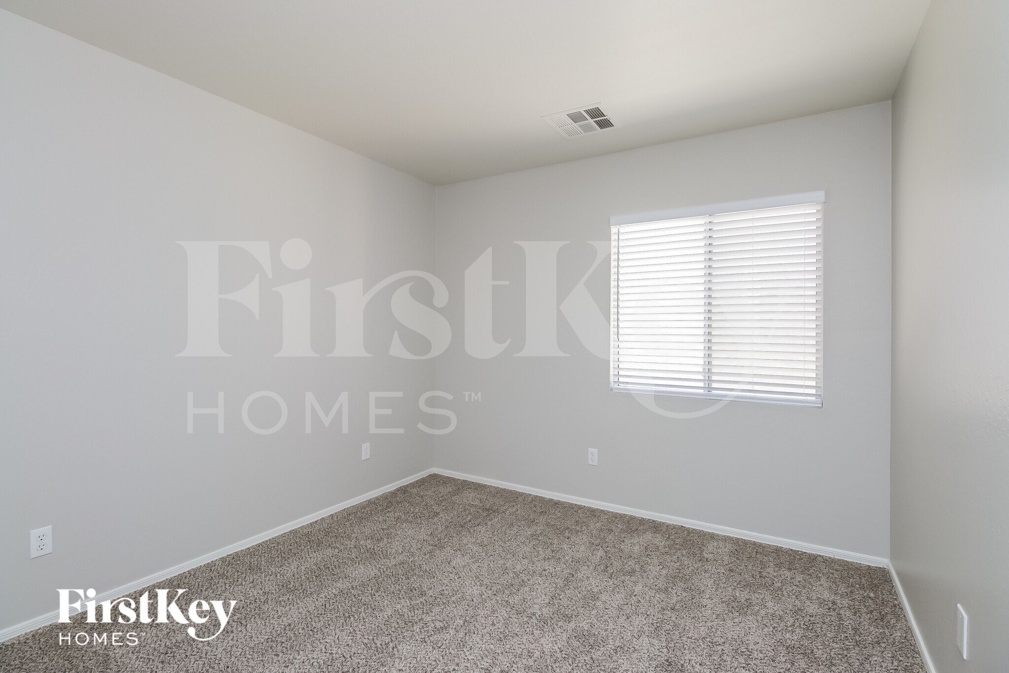 Building Photo - 2532 E Olivine Rd