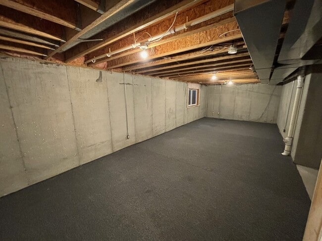 Building Photo - 15223 Dupont Path