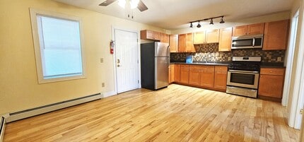 Building Photo - 51 N Champlain St