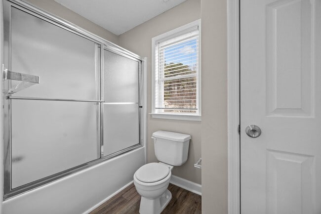 Building Photo - 3 Bedroom Duplex in Lillington