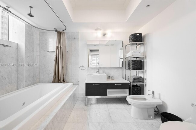 Building Photo - 218 SE 14th St