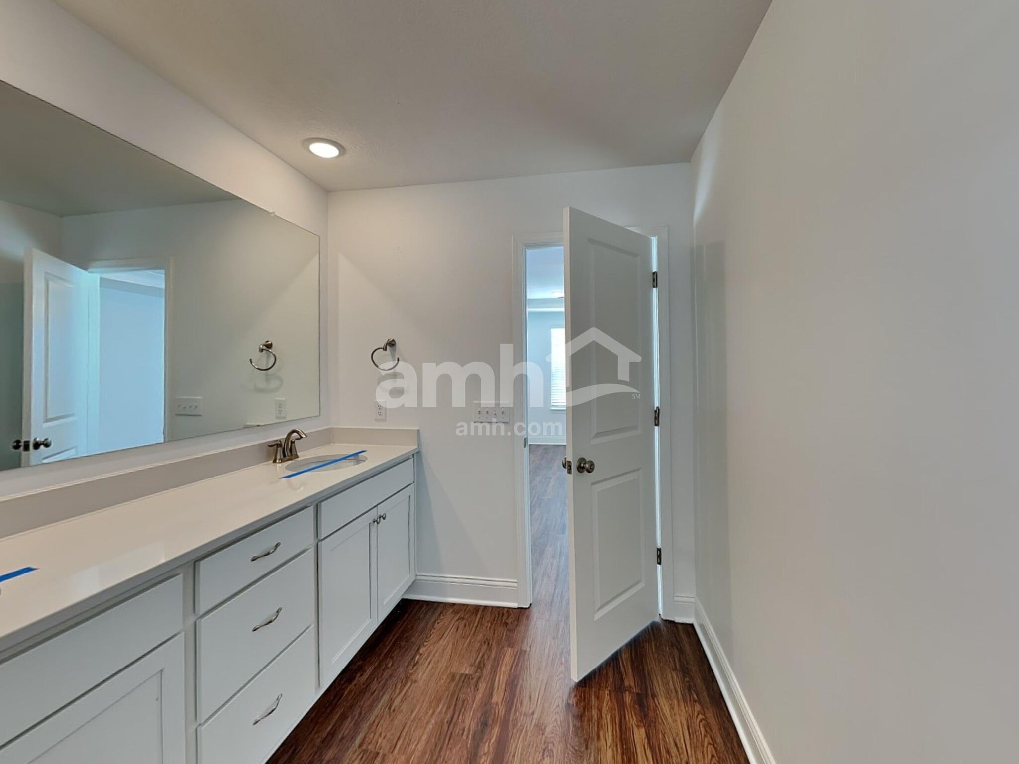 Building Photo - 802 Castor Ct