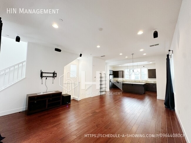 Building Photo - 38238 Luma Terrace