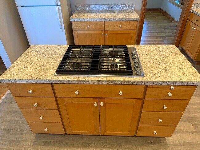 Building Photo - Make this beautiful country home yours! Our home is available for immediate rent.