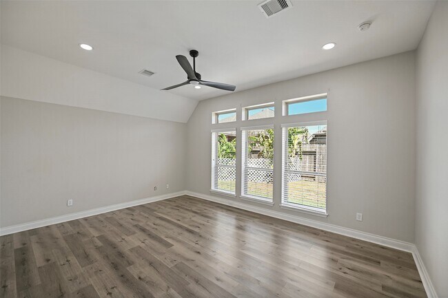 Building Photo - 1346 Mystic River Ln