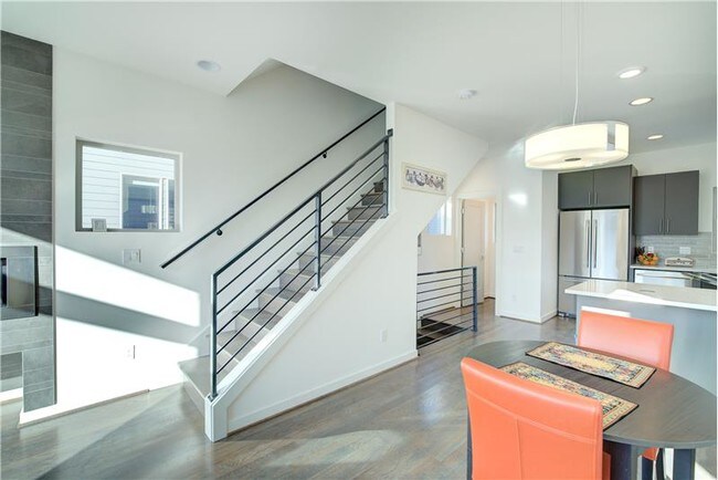 Building Photo - 2008 NW 59th St