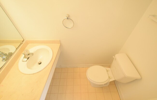Building Photo - 573 Winding Creek Rd
