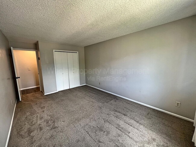 Building Photo - 8100 W Quincy Ave