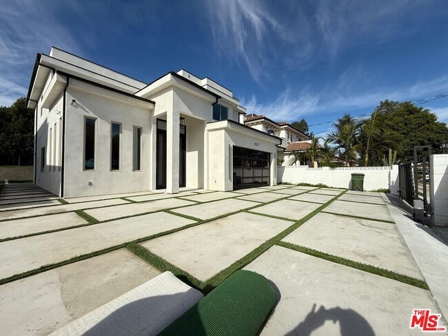 Building Photo - 6717 Sunnyslope Ave