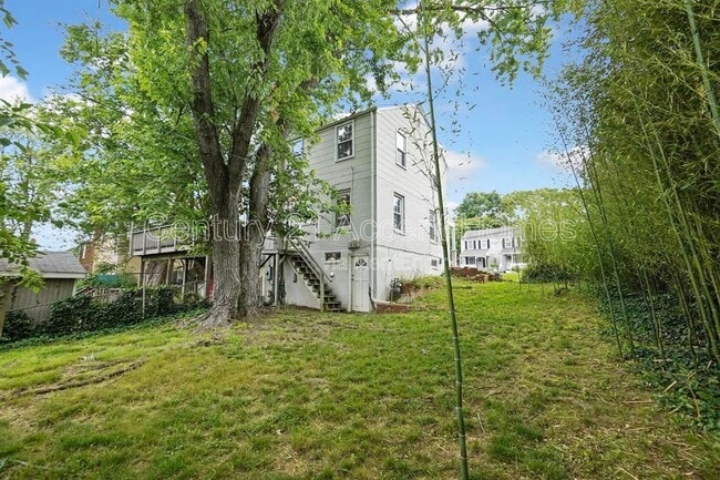 Building Photo - 2707 Jefferson Dr