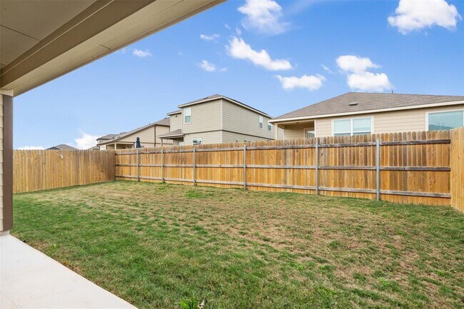 Building Photo - 148 Perfect World Lp