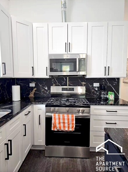 Building Photo - 2937 W Jackson Blvd