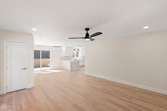 Building Photo - 3646 Curlew St