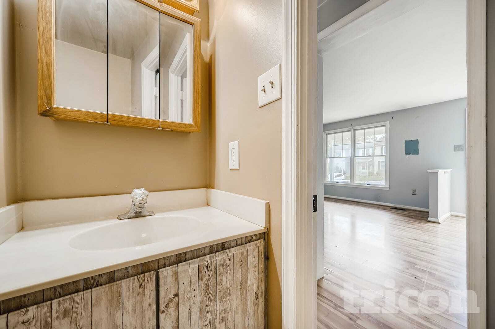 Building Photo - 13 Craftsman Ct