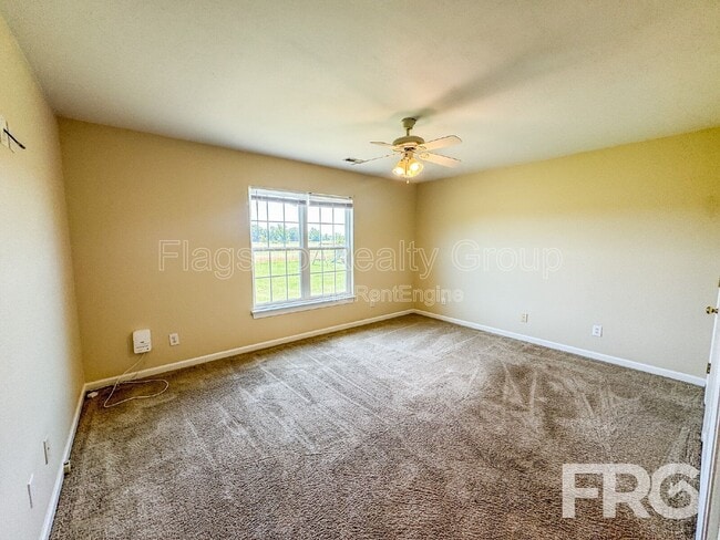 Building Photo - 5180 Deveron St