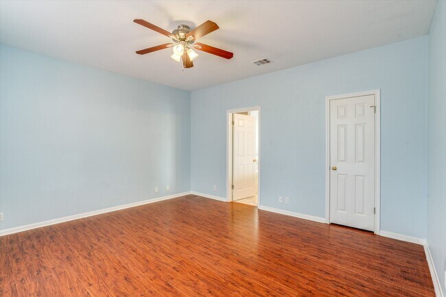 Building Photo - 2300 Wisteria Way