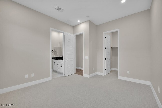 Building Photo - 11079 Rolling Vista Dr