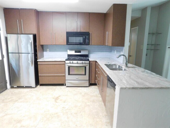 Building Photo - 11913 Rotherham Dr