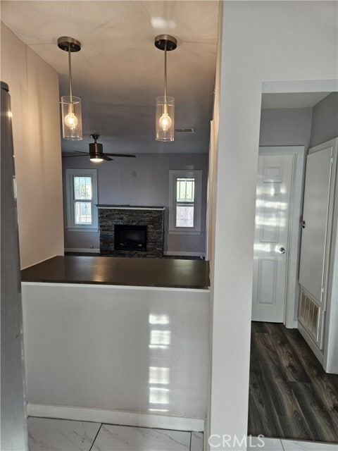 Building Photo - 1538 W 102nd St