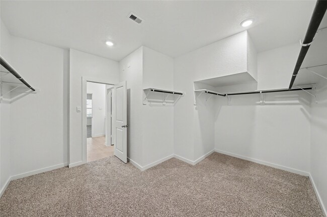 Building Photo - 4307 Camden Lakes St