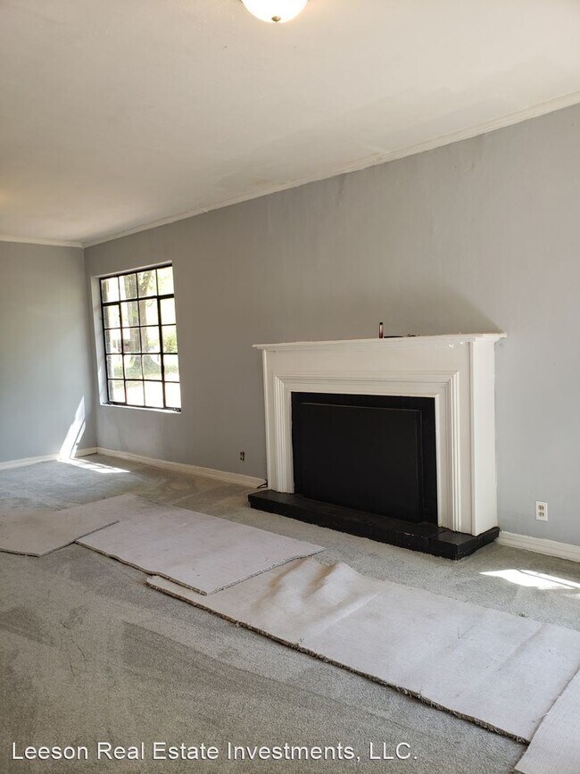 Building Photo - 3 br, 1 bath House - 4022 Independence Ave.