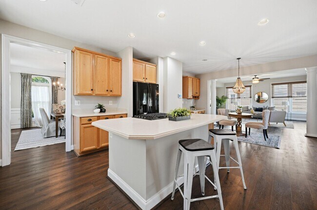 Building Photo - 2530 Transom Pl