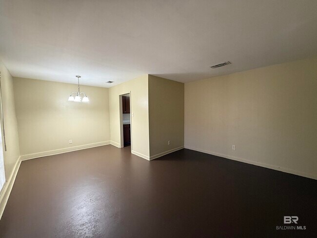 Building Photo - 2505 Pollard Rd