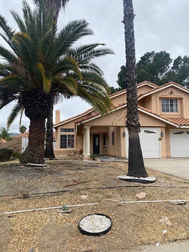 Building Photo - 16502 Mango Way