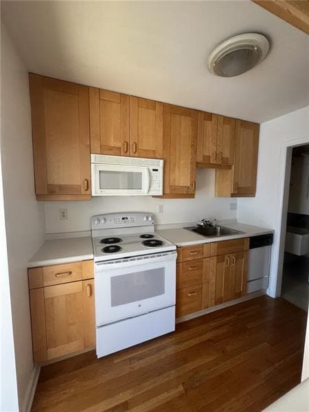 Building Photo - 332 Hailman St