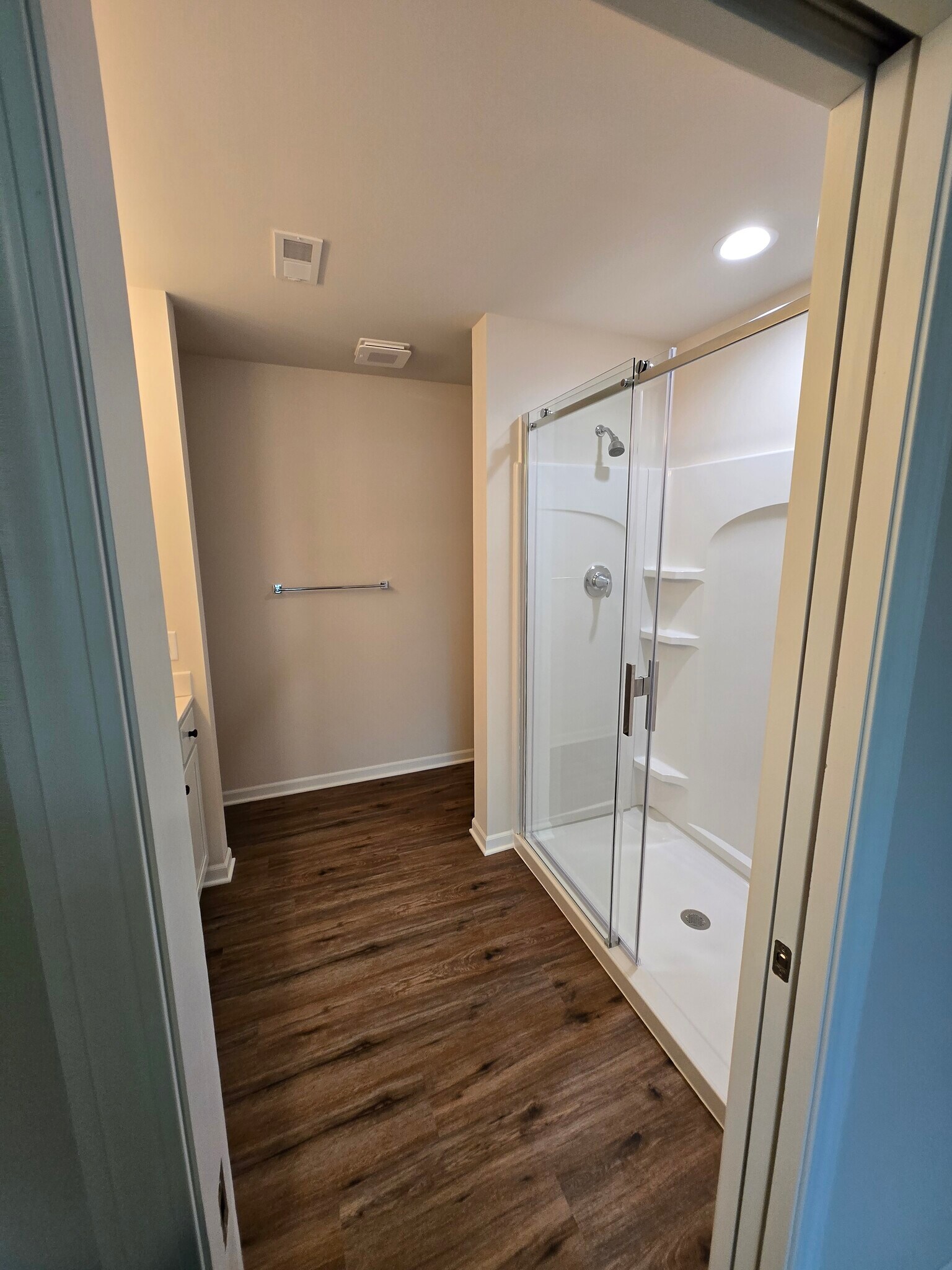 Primary Shower - 4426 Squaw Valley Dr