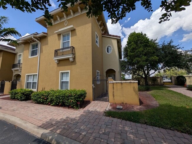 Building Photo - 701 Prospect Rd