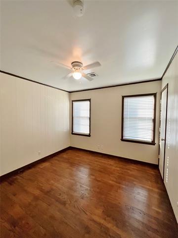 Building Photo - 1319 N Clay St