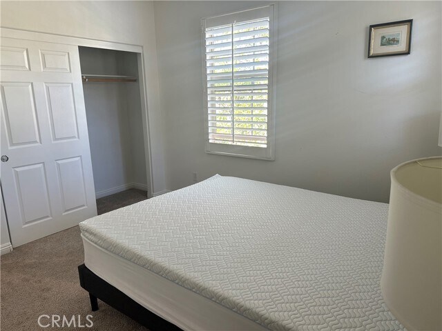 Building Photo - 50 Full Moon