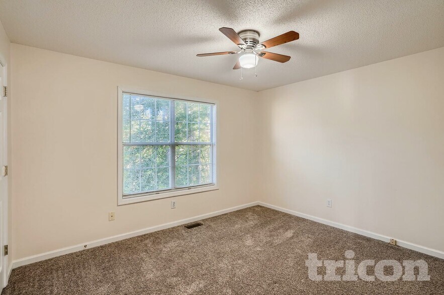 Building Photo - 4006 Cinnamon Fern Ln