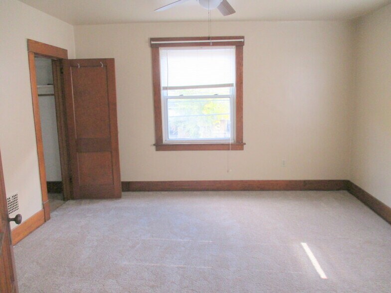 Building Photo - 1411 Beaver Rd